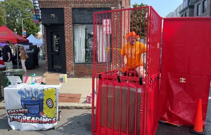 “Dunk the Readings” Returns to the Fall Street Faire