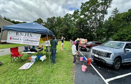 🧽 RMHS Marching Band & Color Guard Carwash Today 11AM-3PM
