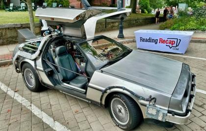 🎪 DeLorean Time Machine Today at the Fall Street Faire