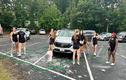 ๐ฃ RMHS Varsity Cheer Car Wash at Harrows 10am-1pm