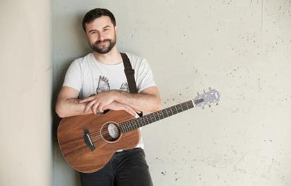 🎸 Bobby Jo Valentine Performs at Old South Tonight at 7PM