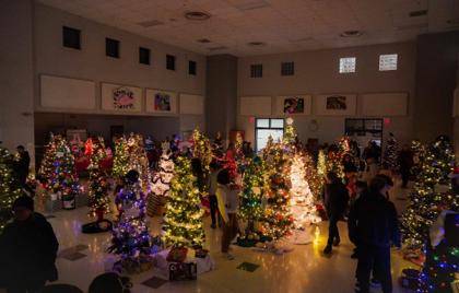 🎄 Festival of Trees Walk-through with Select Choir Music