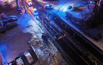 🛑 Main Street Closed Due to Serious Car Crash