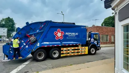 🗑️ Republic Services NOT on Strike in Reading