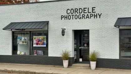 📷 Cordele Photographer Alicia Williams Opens New Studio in Reading