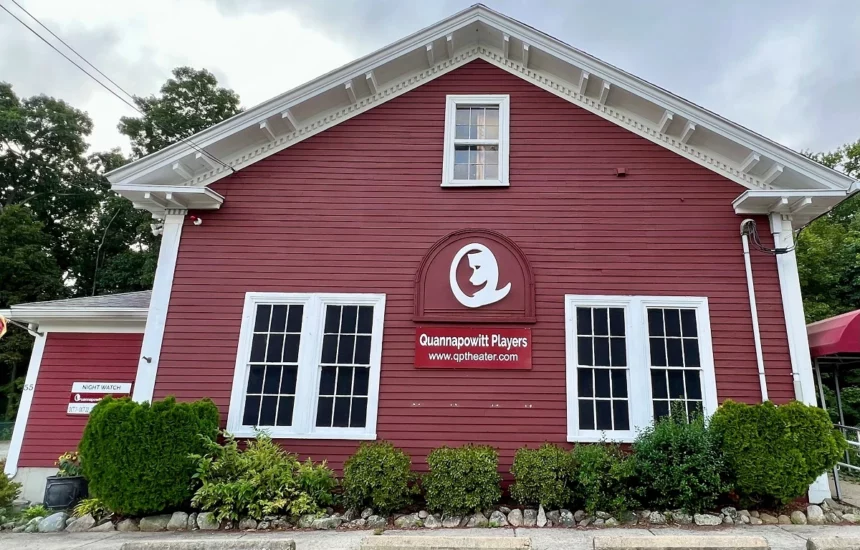 Quannapowitt Players Schoolhouse