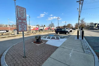 The entrance to the Lincoln Street parking lot for snow parking