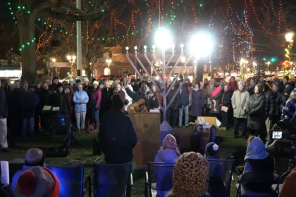 Reading Ma Menorah Lighting 2022