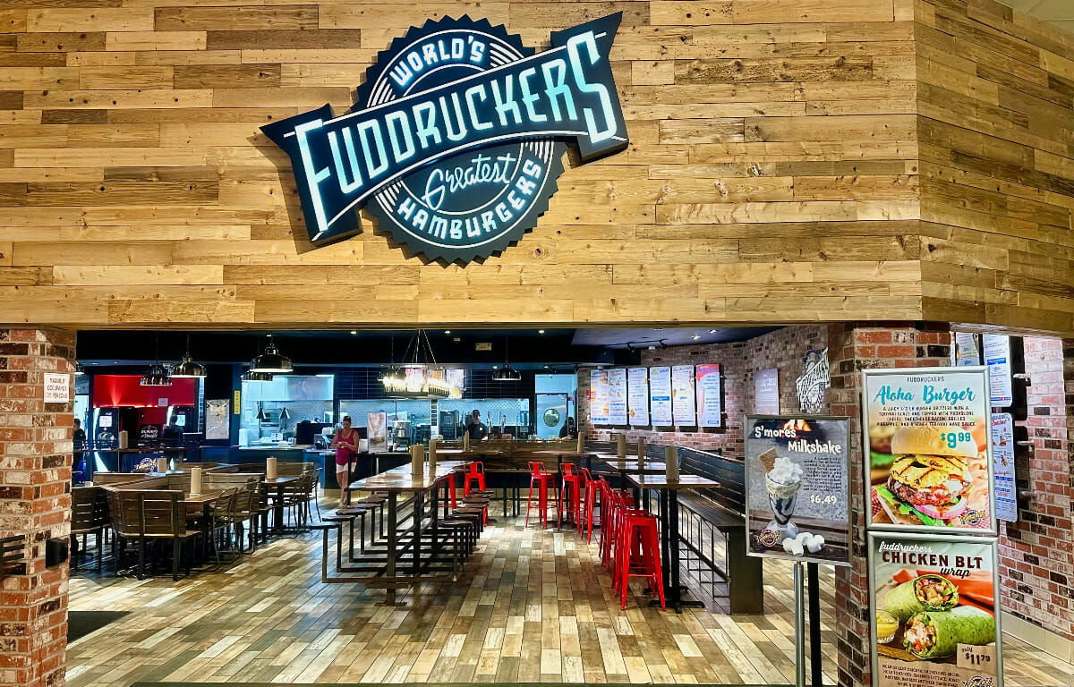 Fuddruckers (50 Walkers Brook Dr., Reading, MA)